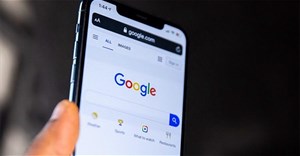 Tấm thẻ biến iPhone 15 khóa mạng thành bản quốc tế